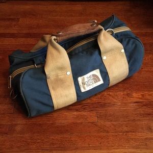 The North Face duffel bag gym bag grab n go carry zipper top leather handle